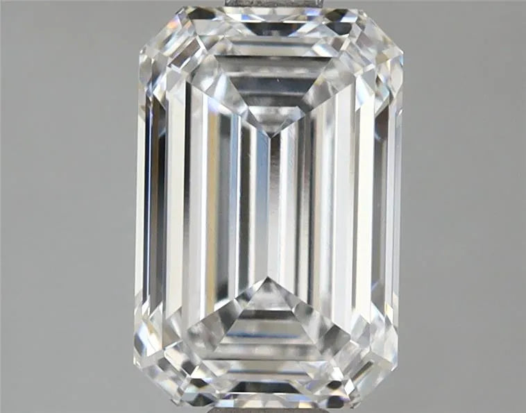 Diamant émeraude de 2,05 ct (couleur D, pureté VVS1, certifié IGI)