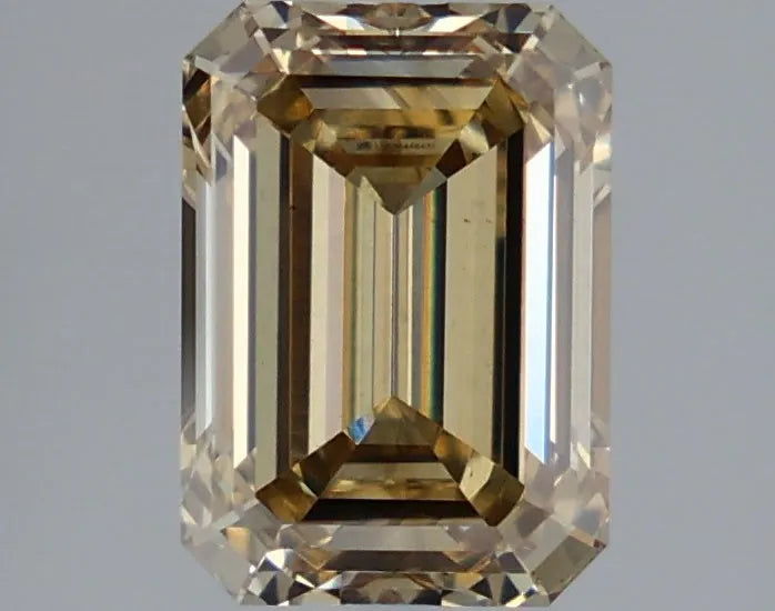 Diamant émeraude de 2,12 ct (couleur : gris jaune fantaisie, pureté : VS2, certifié IGI)