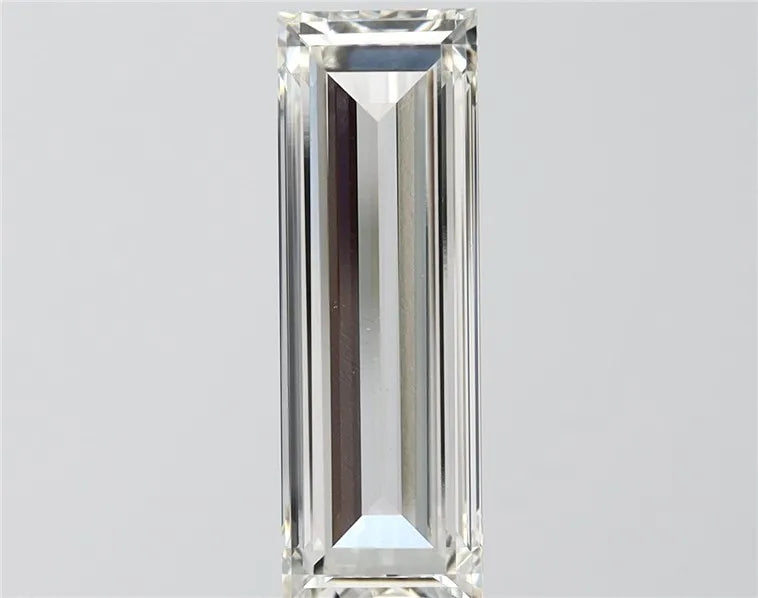 3.06ct Baguette Lab Grown Diamond (Colour H, Clarity VVS2, IGI Certified)