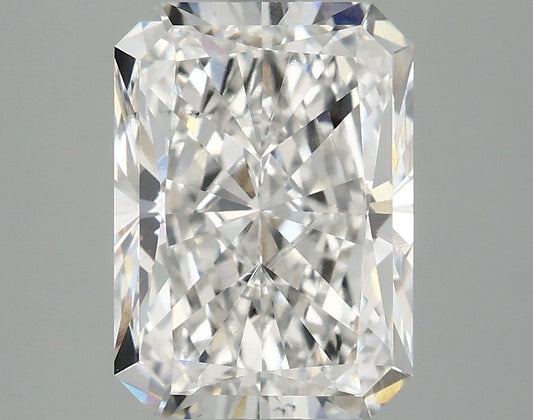 Lab-Grown Radiant Diamond - 3.95 Carats, F Color, VS1 Clarity - Certified by IGI - Report Number: LG689555224