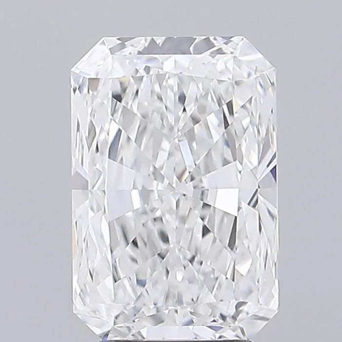 3.66ct Radiant Lab Grown Diamond (Colour D, Clarity VVS2, IGI Certified)