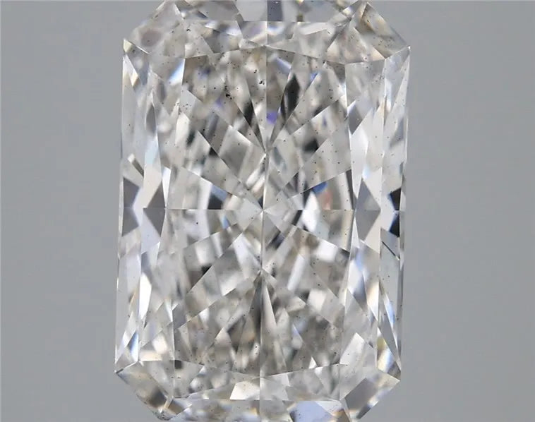 3.01ct Radiant Lab Grown Diamond (Colour G, Clarity SI1, IGI Certified)