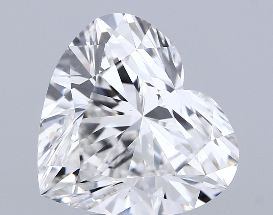 Lab-Grown Heart Diamond - 5.01 Carats, E Color, VS1 Clarity - Certified by IGI - Report Number: LG671471325