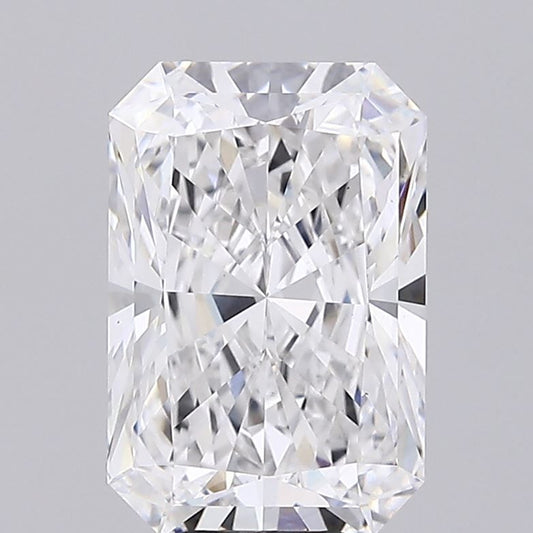 Lab-Grown Radiant Diamond - 7.01 Carats, E Color, VS1 Clarity - Certified by IGI - Report Number: LG681572542