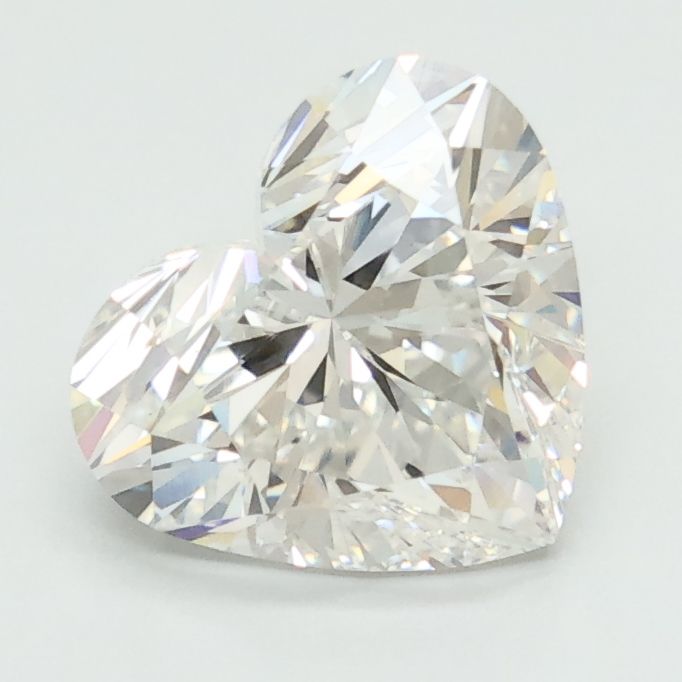 Lab-Grown Heart Diamond - 2.04 Carats, E Color, VS1 Clarity - Certified by IGI - Report Number: LG677577369