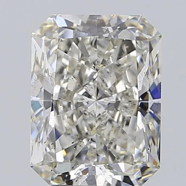 3.54ct Radiant Lab Grown Diamond (Colour H, Clarity SI2, IGI Certified)