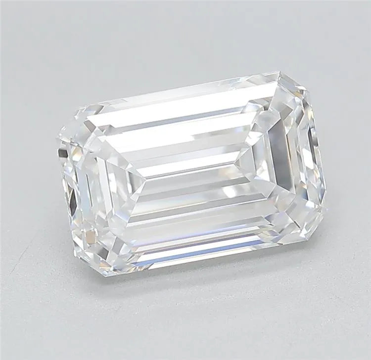 3.70ct Emerald Lab Grown Diamond (Colour D, Clarity VVS1, Cut EX, IGI Certified)