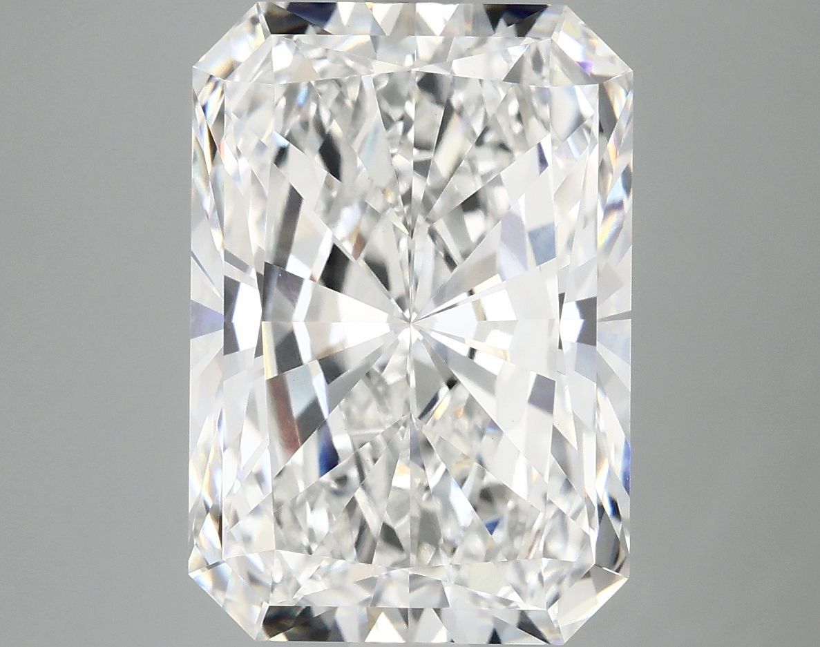 Lab-Grown Radiant Diamond - 7.01 Carats, F Color, VVS2 Clarity - Certified by IGI - Report Number: LG696587954