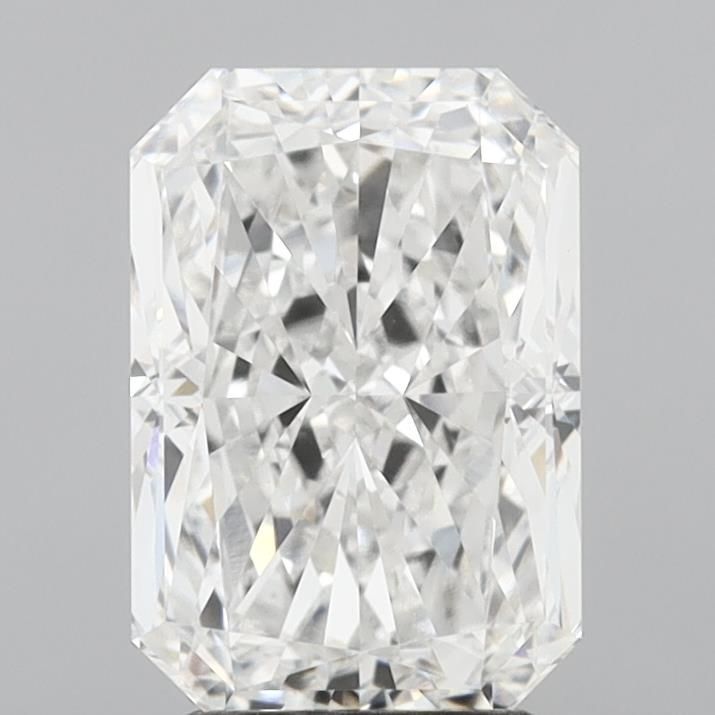 Lab-Grown Radiant Diamond - 3.06 Carats, E Color, VVS2 Clarity - Certified by IGI - Report Number: LG717527214