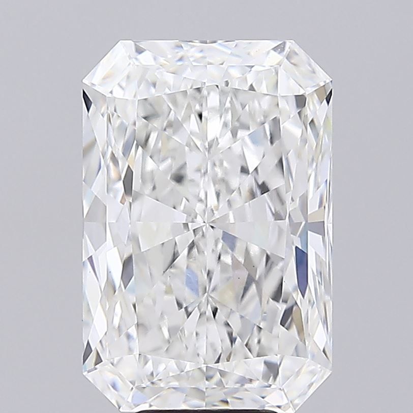 Lab-Grown Radiant Diamond - 8.0 Carats, E Color, VS1 Clarity - Certified by IGI - Report Number: LG698546762