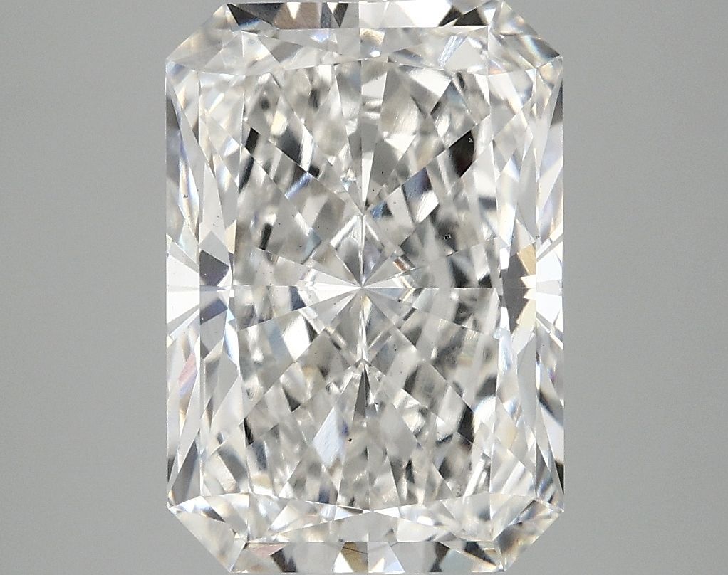 Lab-Grown Radiant Diamond - 4.02 Carats, F Color, VS2 Clarity - Certified by IGI - Report Number: LG705504675