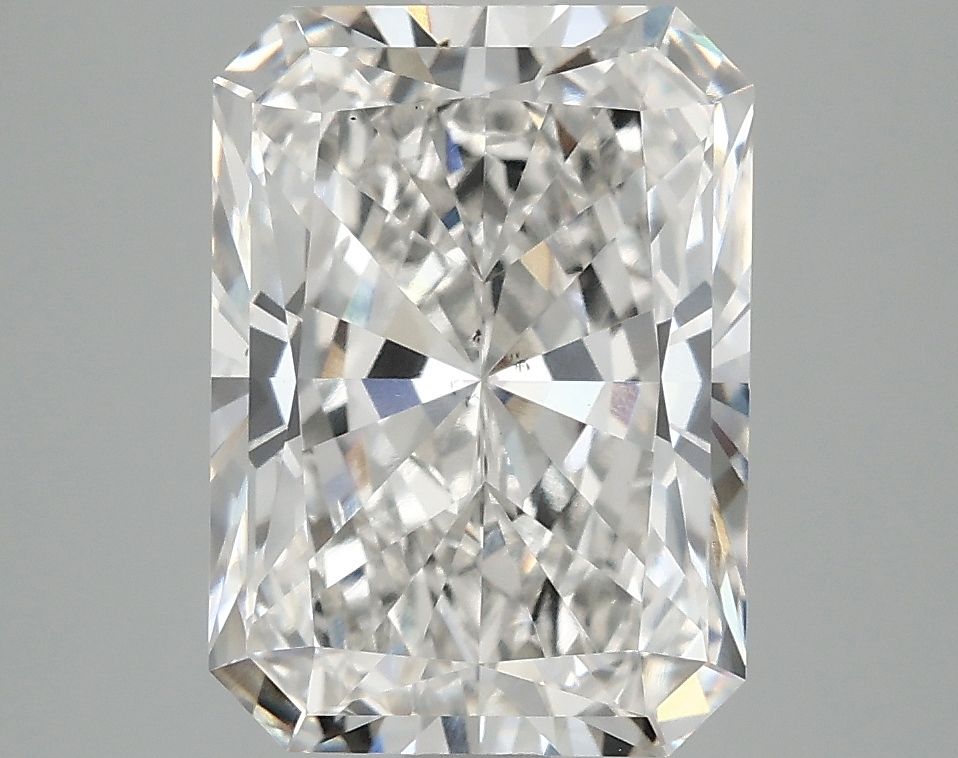 Lab-Grown Radiant Diamond - 4.1 Carats, F Color, VS2 Clarity - Certified by IGI - Report Number: LG696547840
