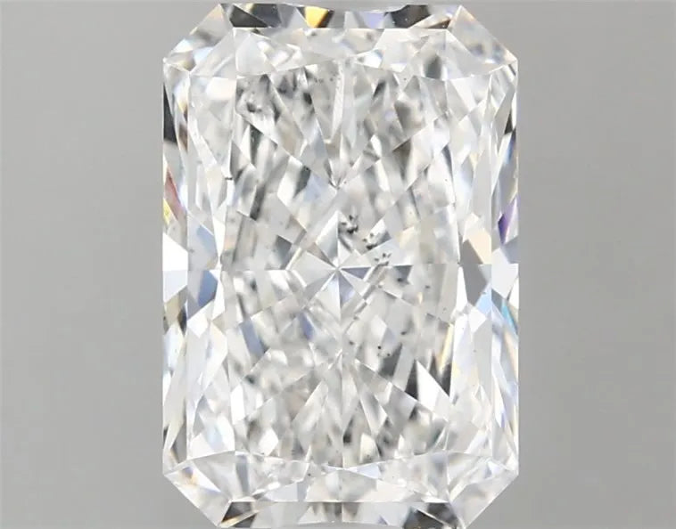 2.04ct Radiant Lab Grown Diamond (Colour E, Clarity SI1, Cut EX, IGI Certified)