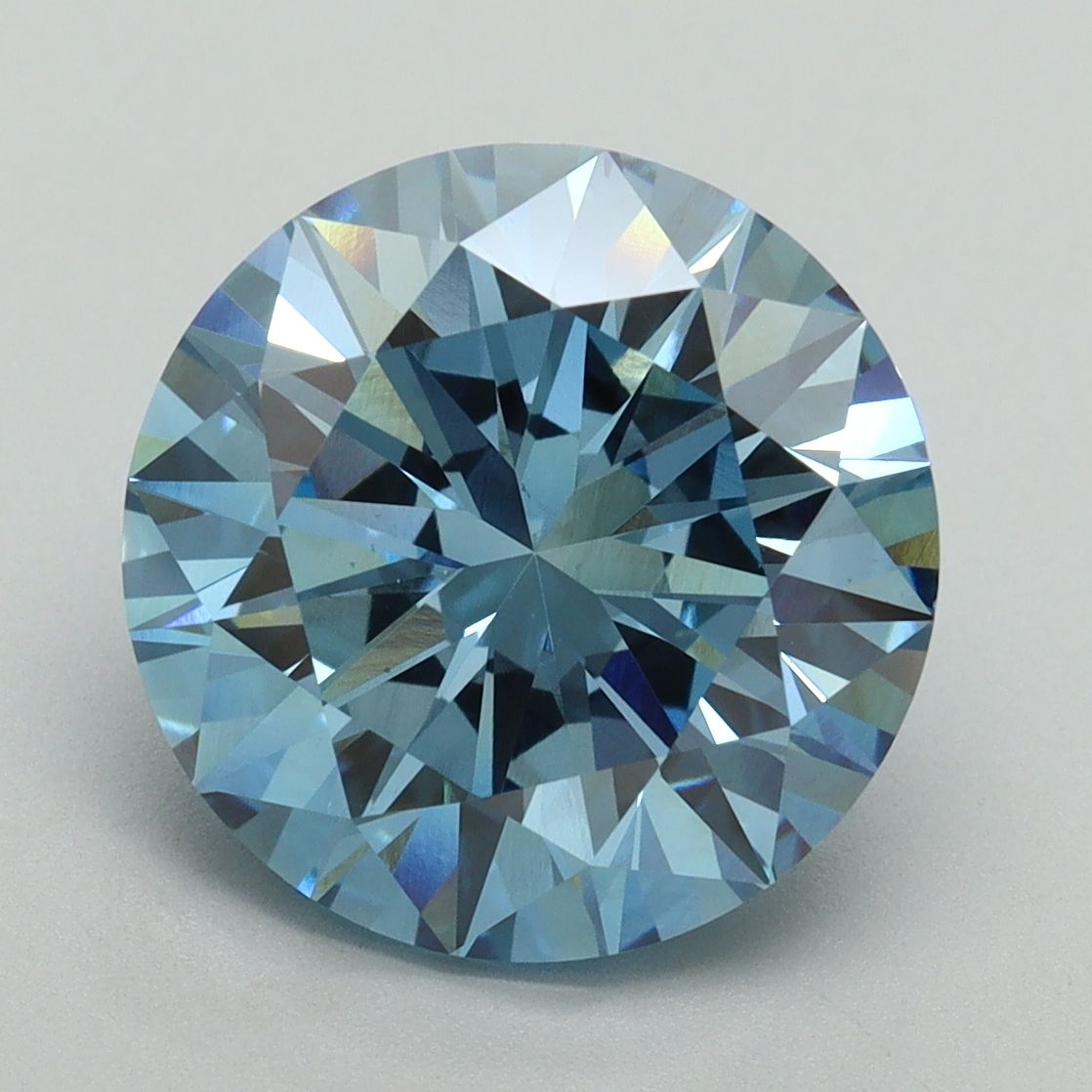 Lab-Grown Round Diamond - 5.22 Carats, Fancy Vivid Blue Color, VS1 Clarity - Certified by IGI - Report Number: LG657423091