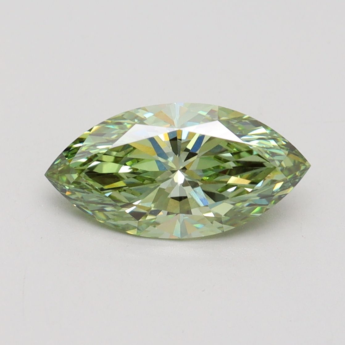 Lab-Grown Marquise Diamond - 1.52 Carats, Fancy Vivid Green Color, VVS2 Clarity - Certified by IGI - Report Number: LG611388990