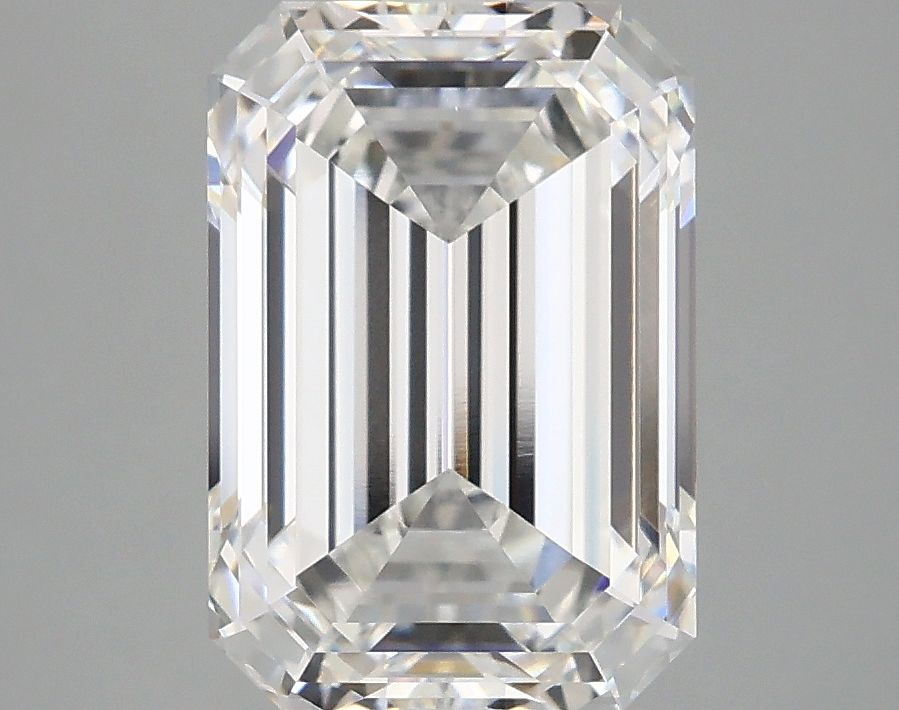 Lab-Grown Emerald Diamond - 3.59 Carats, E Color, VVS2 Clarity - Certified by IGI - Report Number: LG674532425