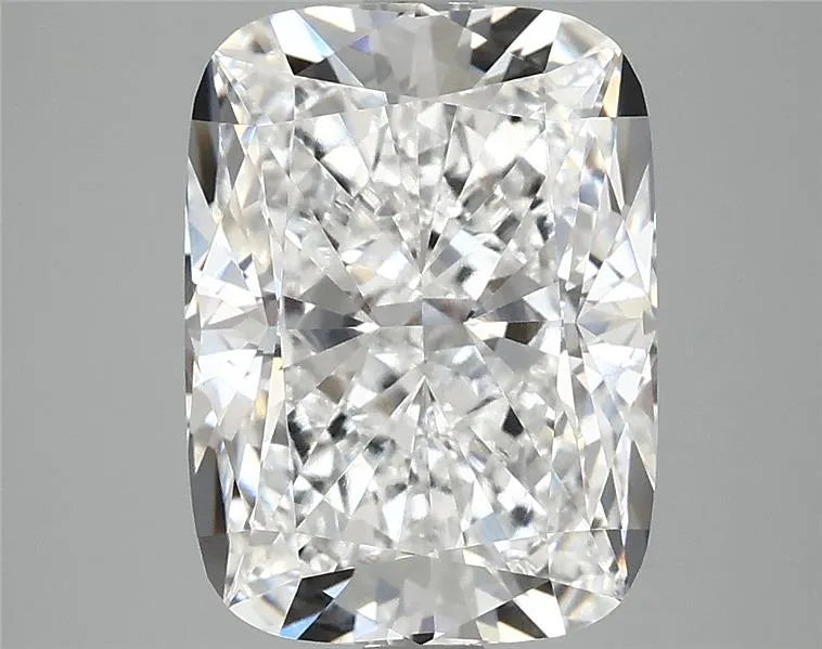 4.10ct Cushion modified Lab Grown Diamond (Colour E, Clarity VVS2, IGI Certified)
