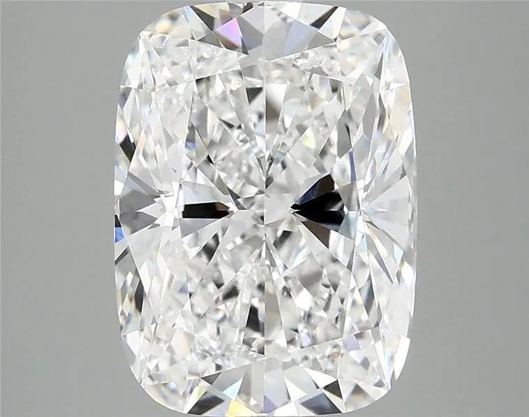 4.10ct Cushion modified Lab Grown Diamond (Colour E, Clarity VVS2, IGI Certified)