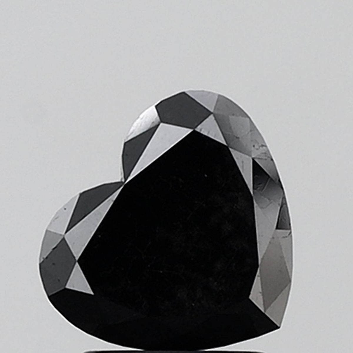 Heart 2.24ct Fancy Black VVS2 - Cut • NONE • 666034D244