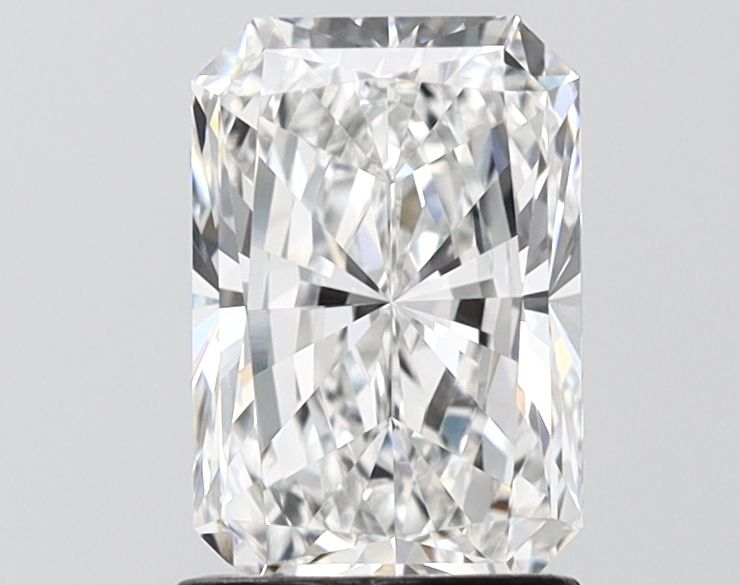 Lab-Grown Radiant Diamond - 1.6 Carats, E Color, VVS2 Clarity - Certified by IGI - Report Number: LG702504515