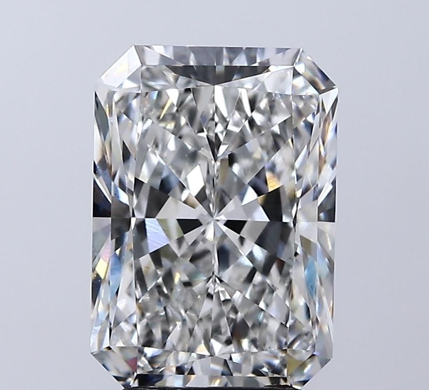 Lab-Grown Radiant Diamond - 3.5 Carats, E Color, VS1 Clarity - Certified by IGI - Report Number: LG715589175