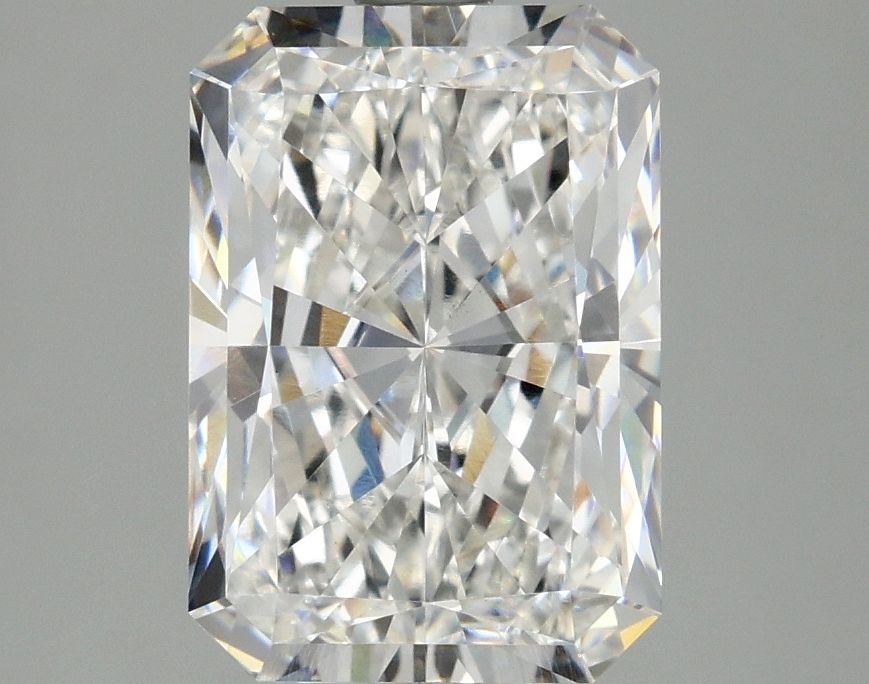 Lab-Grown Radiant Diamond - 2.99 Carats, F Color, VS1 Clarity - Certified by IGI - Report Number: LG673413434