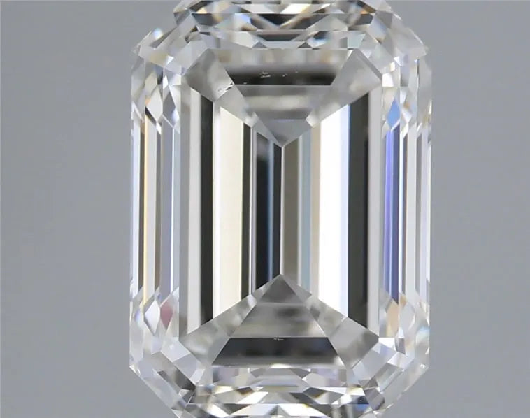 2.74ct Emerald Lab Grown Diamond (Colour G, Clarity VVS2, IGI Certified)