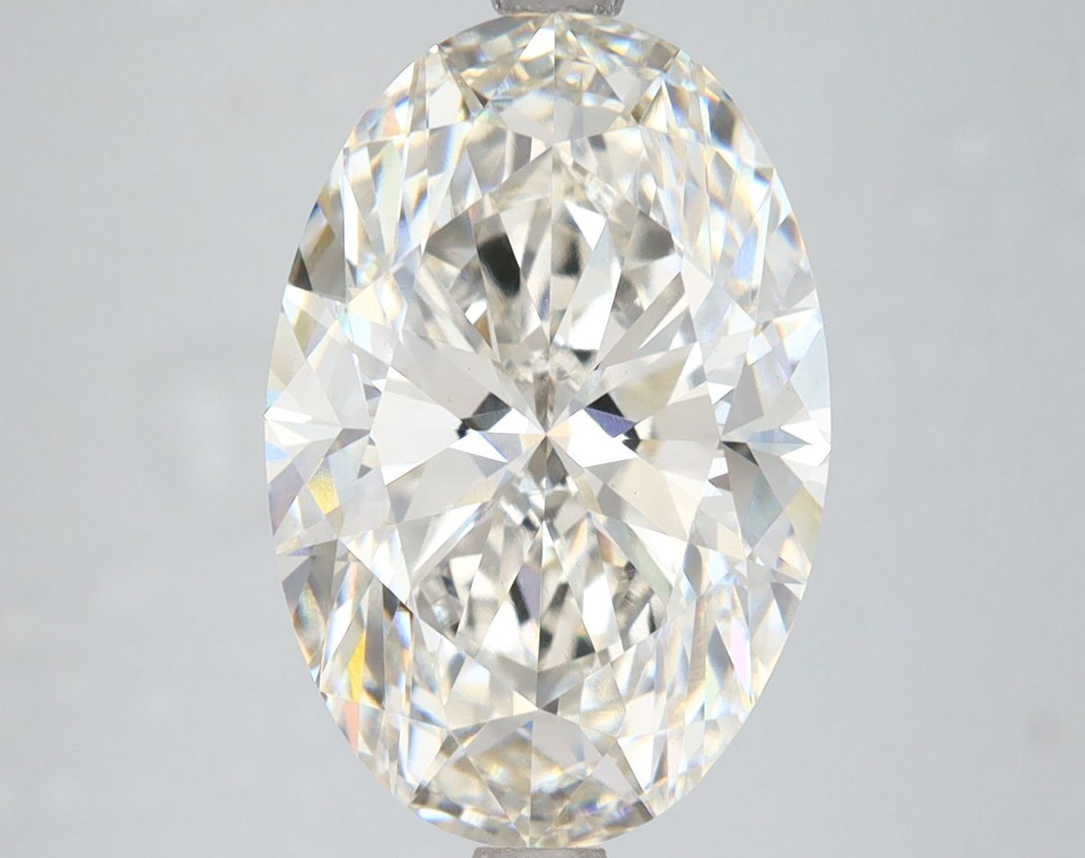 Lab-Grown Oval Diamond - 5.31 Carats, Fancy Vivid Blue Color, VS1 Clarity - Certified by IGI - Report Number: LG646489829