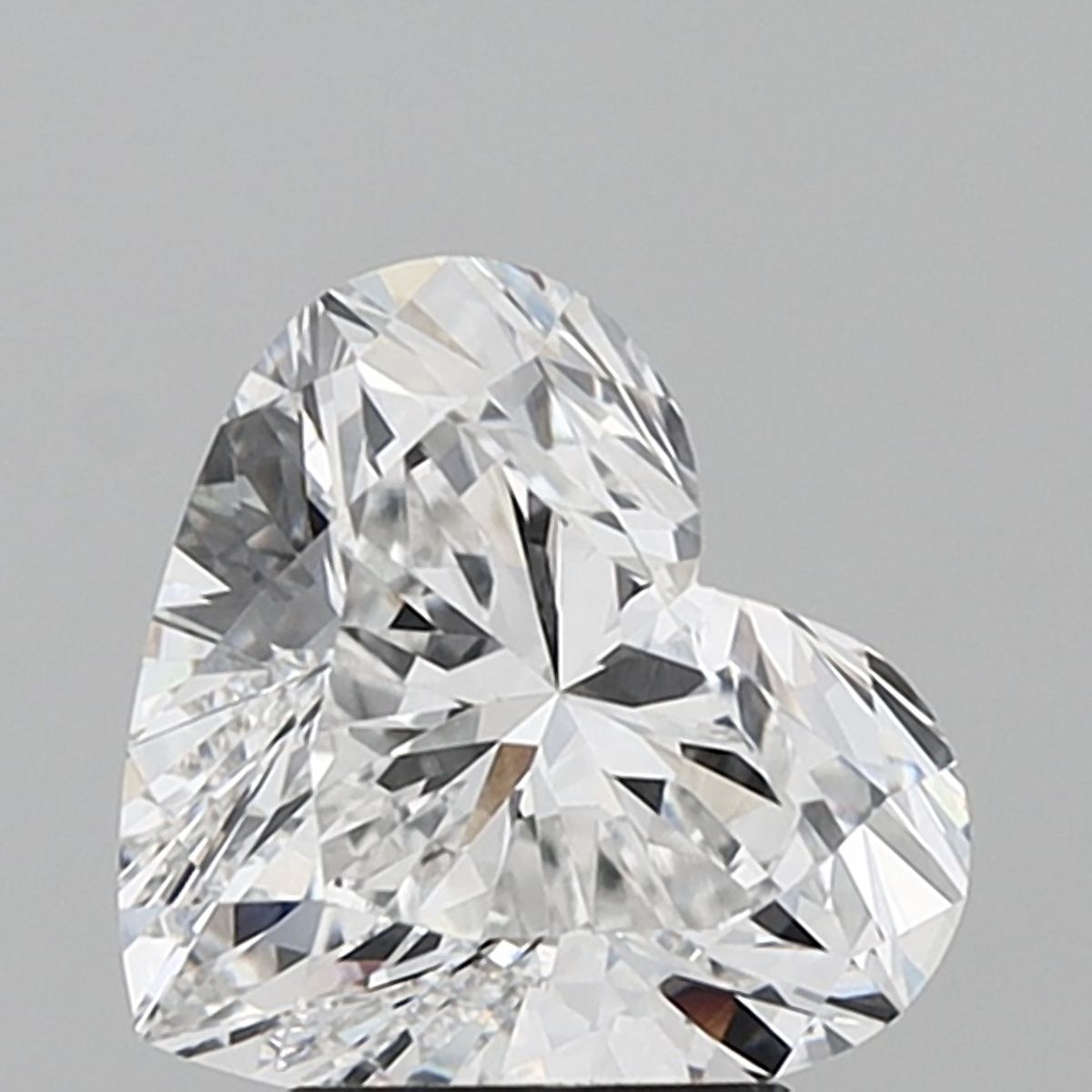 Lab-Grown Heart Diamond - 3.52 Carats, D Color, VVS2 Clarity - Certified by IGI - Report Number: LG689590279