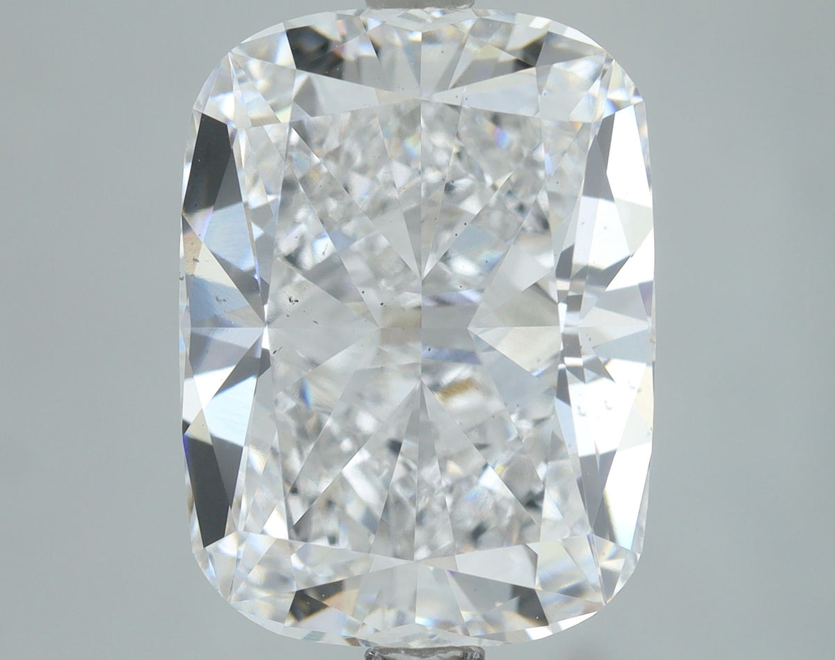 Lab-Grown Cushion Diamond - 4.51 Carats, E Color, VS2 Clarity - Certified by IGI - Report Number: LG647426806