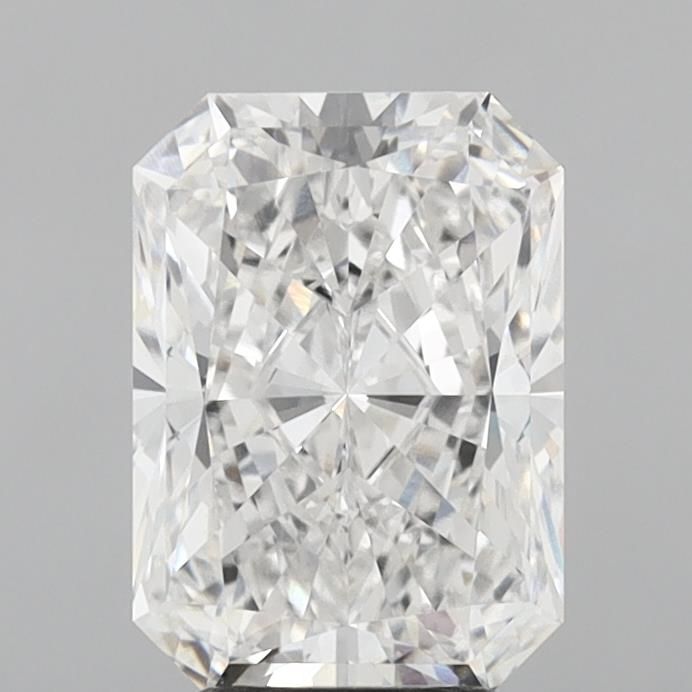 Lab-Grown Radiant Diamond - 4.09 Carats, E Color, VVS2 Clarity - Certified by IGI - Report Number: LG715538588