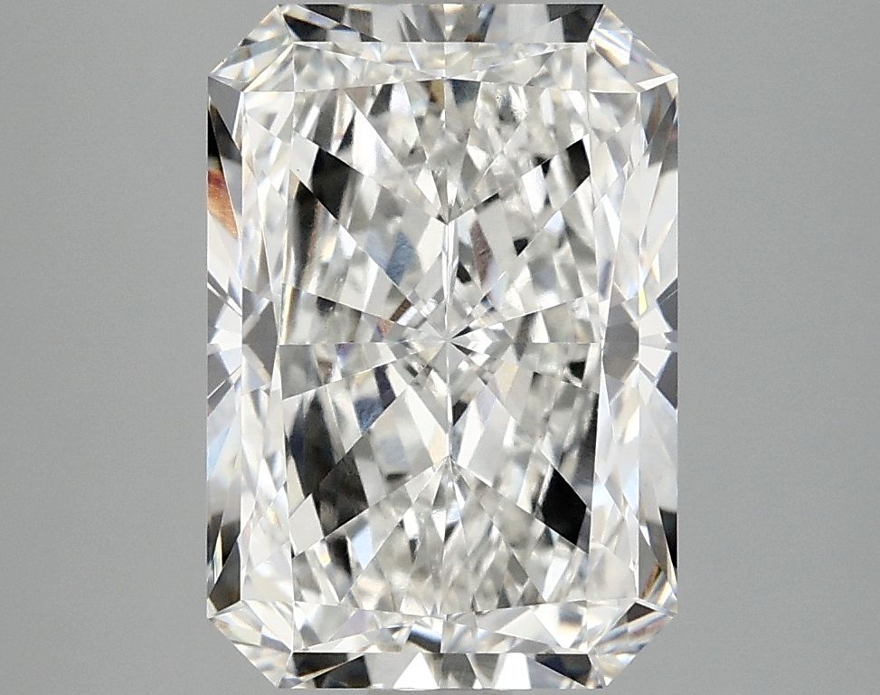 Lab-Grown Radiant Diamond - 4.0 Carats, F Color, VVS2 Clarity - Certified by IGI - Report Number: LG696535900