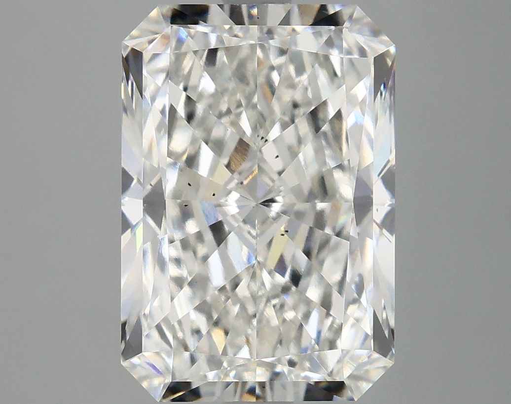Lab-Grown Radiant Diamond - 4.73 Carats, F Color, VS2 Clarity - Certified by IGI - Report Number: LG687501666
