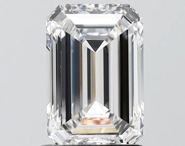 Diamant émeraude de 1,55 ct (couleur D, pureté VVS1, certifié IGI)
