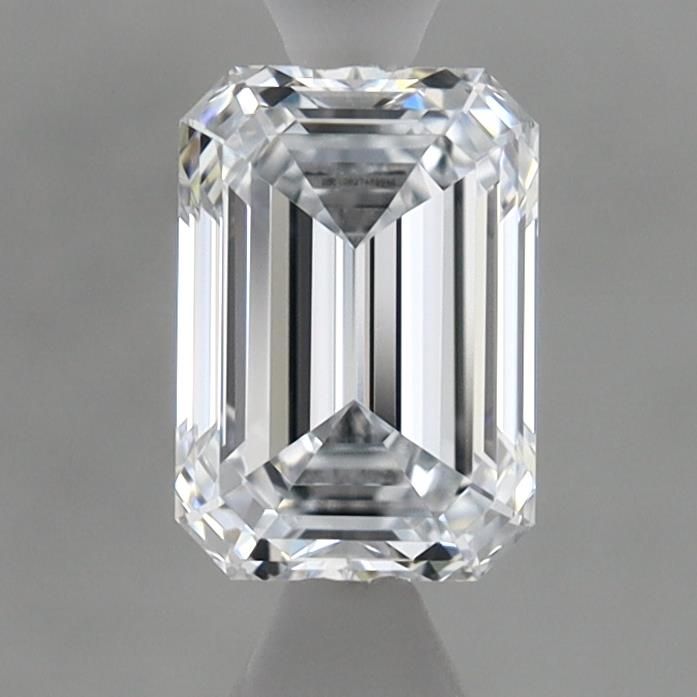 Lab-Grown Emerald Diamond - 0.95 Carats, E Color, VVS2 Clarity - Certified by IGI - Report Number: LG627489946