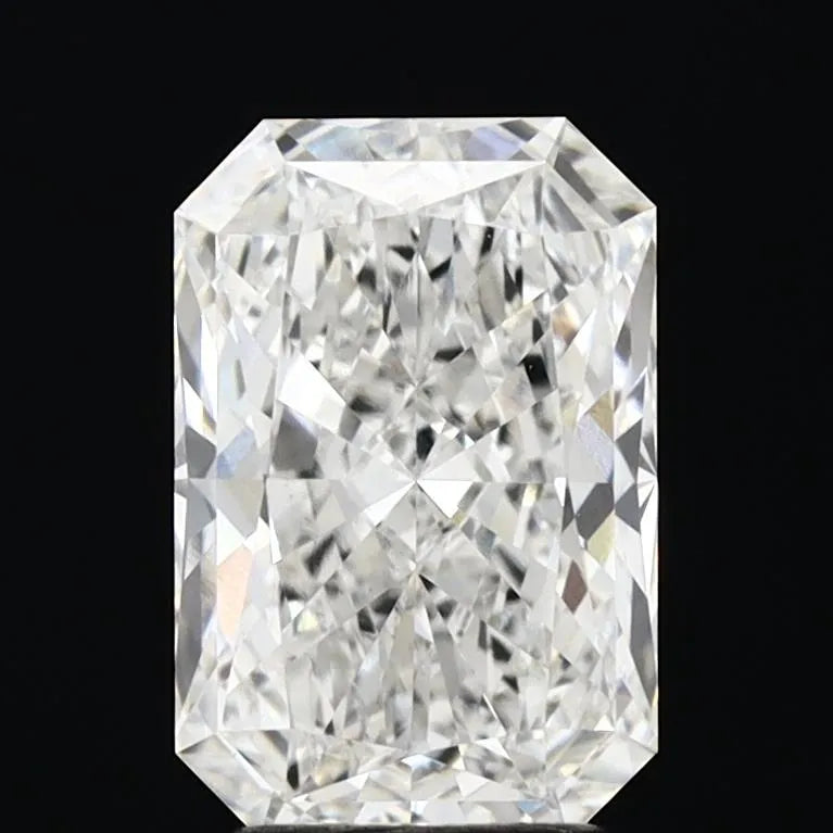2.53ct Radiant Lab Grown Diamond (Colour F, Clarity VVS2, IGI Certified)