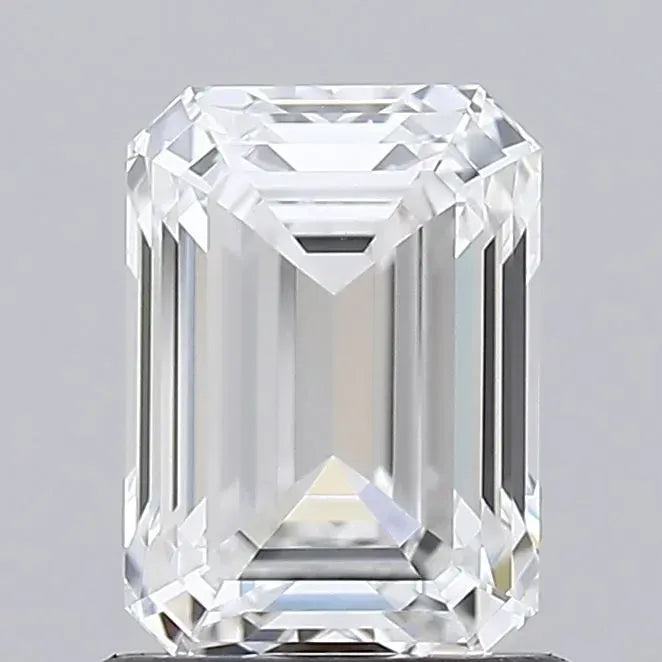 4,52 ct Smaragd, im Labor gezüchteter Diamant (Farbe F, Reinheit VS1, IGI-zertifiziert)