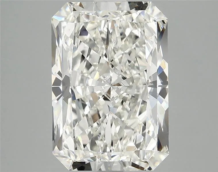 3.85ct Radiant Lab Grown Diamond (Colour G, Clarity VS2, IGI Certified)