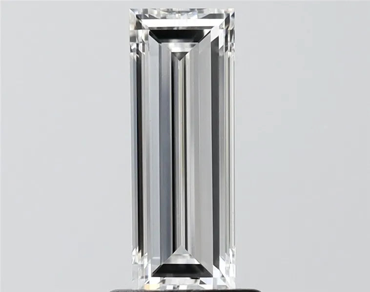 1.32ct Baguette Lab Grown Diamond (Colour E, Clarity VVS2, IGI Certified)