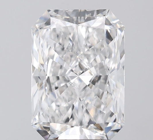 Lab-Grown Radiant Diamond - 4.01 Carats, E Color, VVS2 Clarity - Certified by IGI - Report Number: LG710593097
