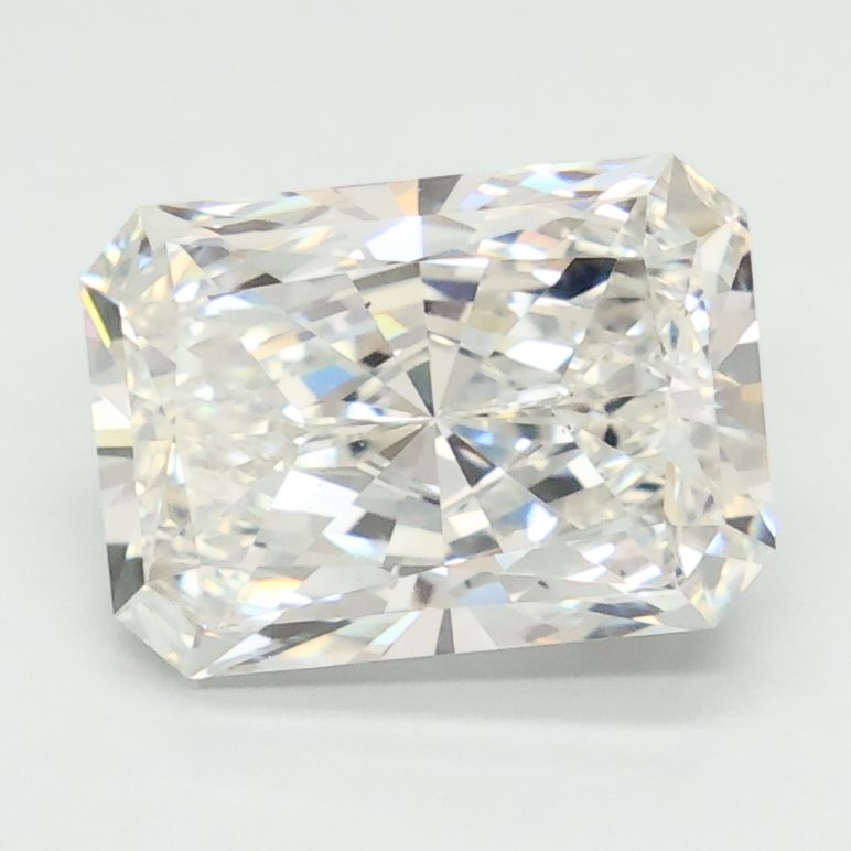 Lab-Grown Radiant Diamond - 2.51 Carats, F Color, VS1 Clarity - Certified by IGI - Report Number: LG683540299