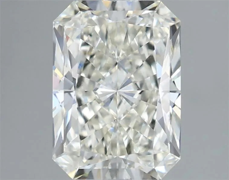2.03ct Radiant Lab Grown Diamond (Colour H, Clarity VVS2, IGI Certified)