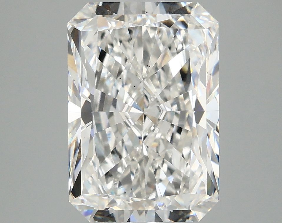 Lab-Grown Radiant Diamond - 3.99 Carats, F Color, VS2 Clarity - Certified by IGI - Report Number: LG674532958