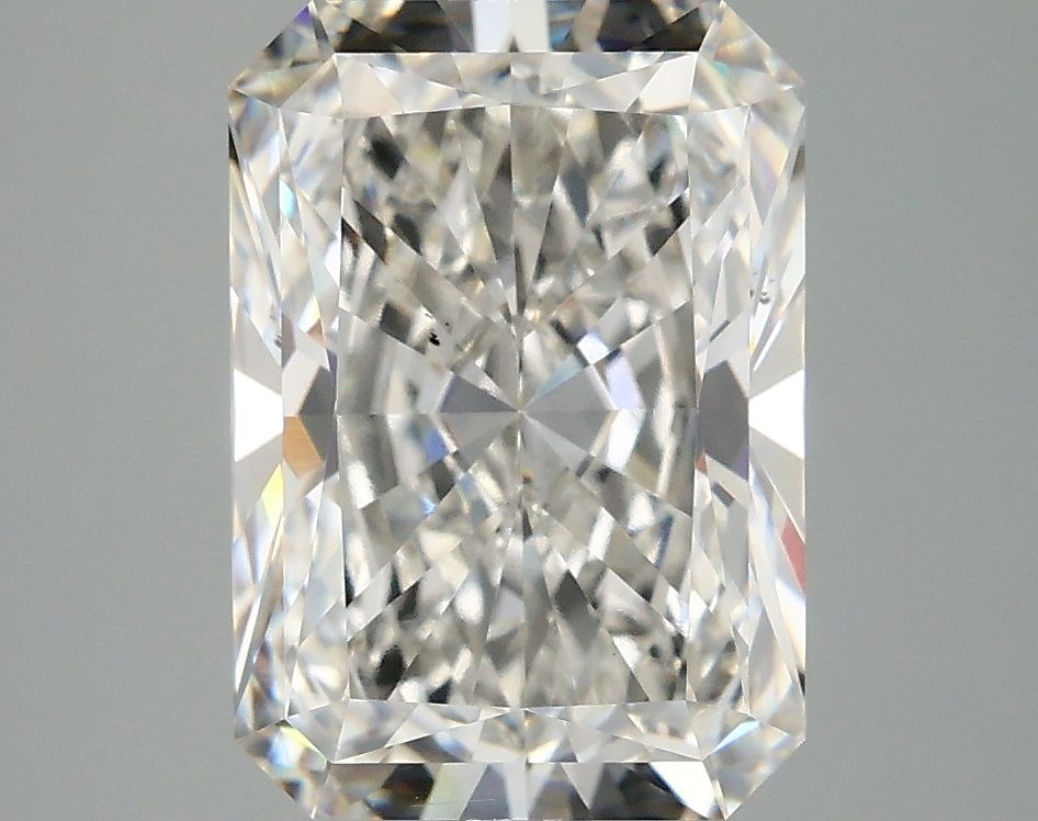 Lab-Grown Radiant Diamond - 4.03 Carats, F Color, VS2 Clarity - Certified by IGI - Report Number: LG675598784
