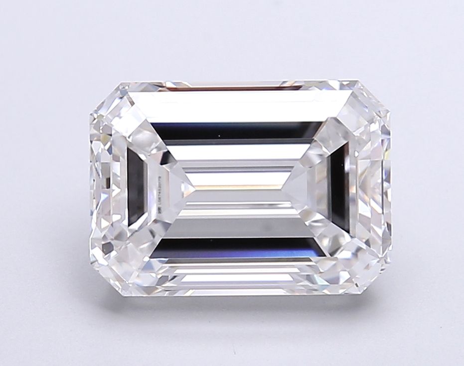 Lab-Grown Emerald Diamond - 4.05 Carats, E Color, VVS2 Clarity - Certified by IGI - Report Number: LG674520179