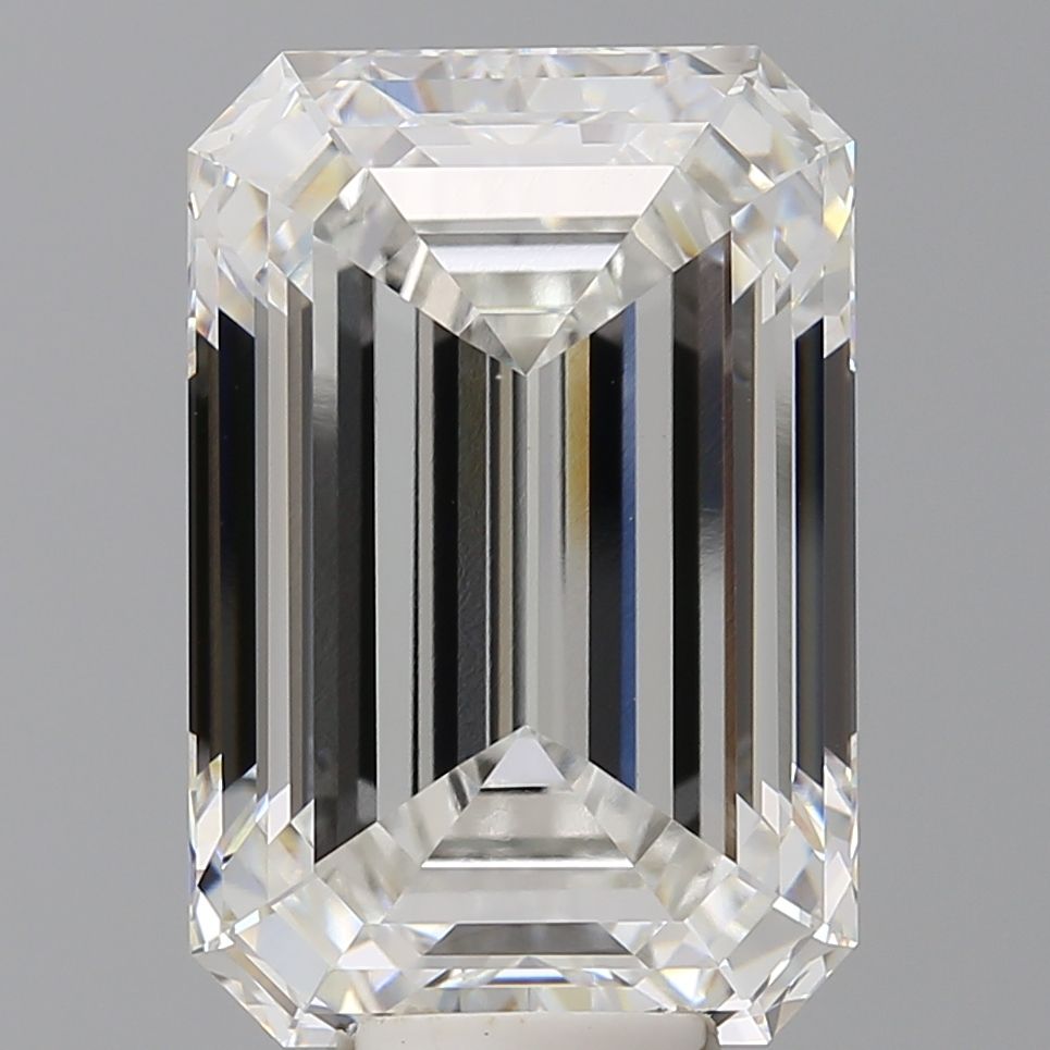 Emerald 12.1ct F VVS2 - Cut • IGI • LG743505272