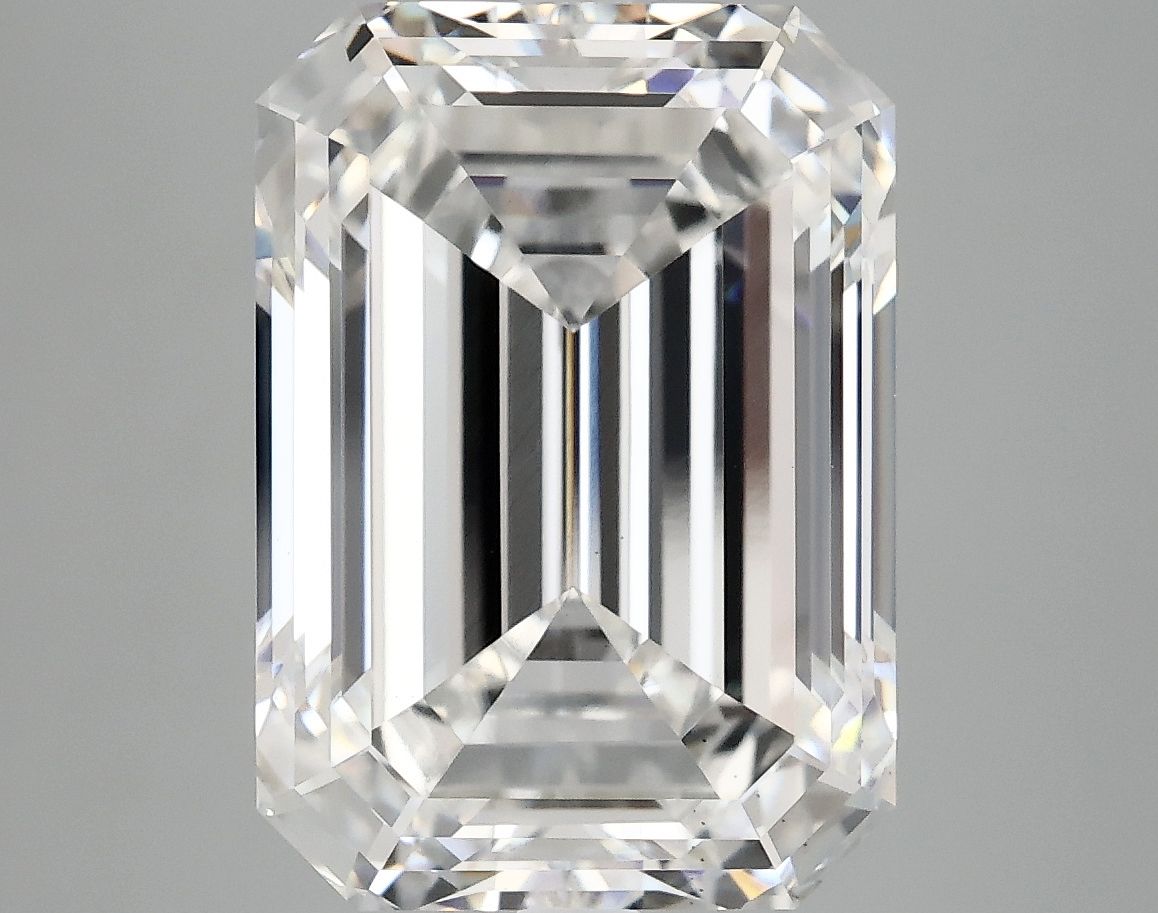 Lab-Grown Emerald Diamond - 7.66 Carats, E Color, VS2 Clarity - Certified by IGI - Report Number: LG715533590