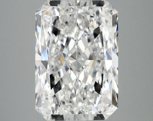 Lab-Grown Radiant Diamond - 4.59 Carats, E Color, VS2 Clarity - Certified by IGI - Report Number: LG687552706