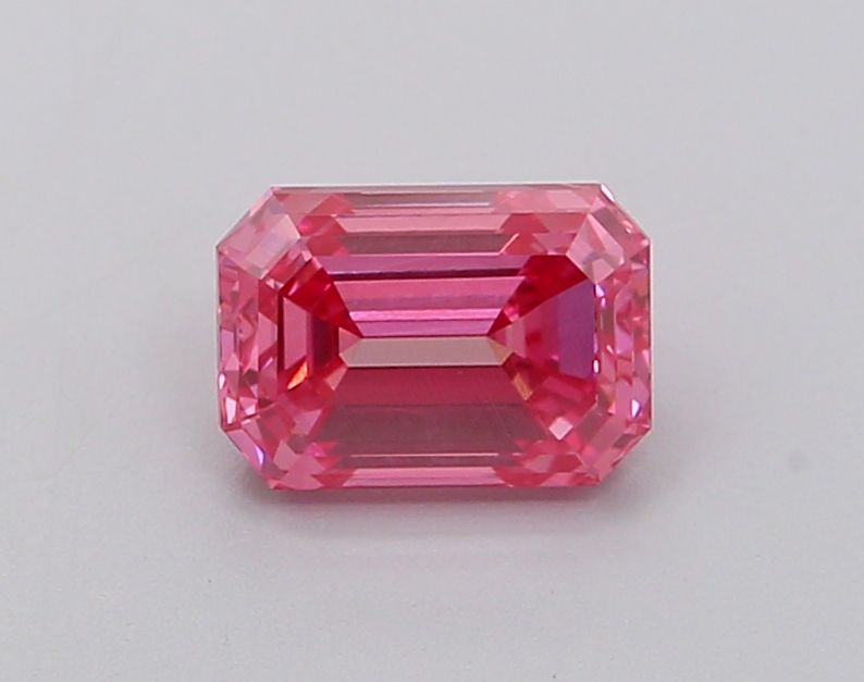 Lab-Grown Emerald Diamond - 1.05 Carats, Fancy Vivid Pink Color, VVS2 Clarity - Certified by IGI - Report Number: LG633476821