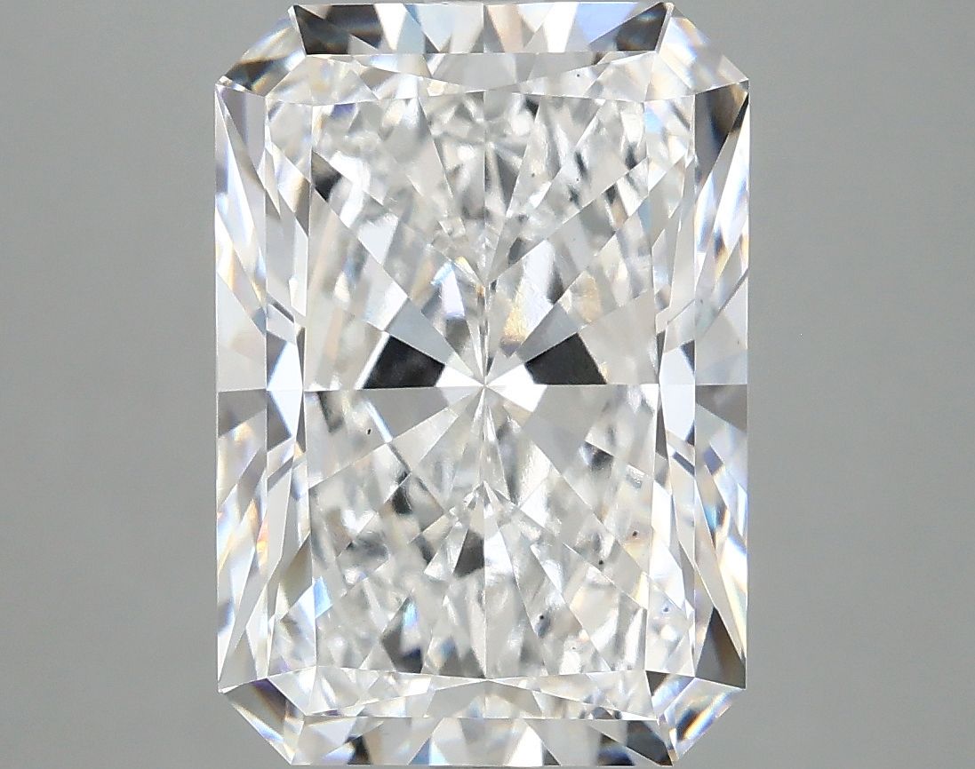 Lab-Grown Radiant Diamond - 6.03 Carats, E Color, VS2 Clarity - Certified by IGI - Report Number: LG685530262